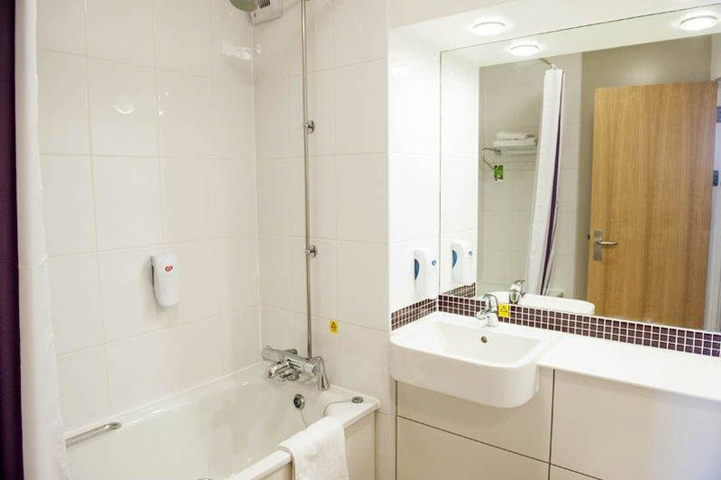 Premier Inn צ'למספורד מראה חיצוני תמונה