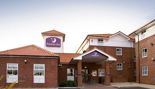 Premier Inn צ'למספורד מראה חיצוני תמונה